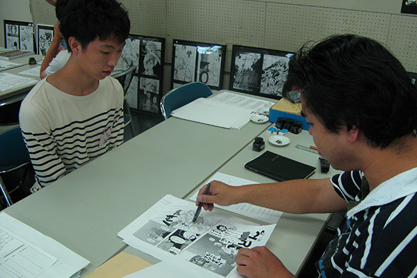 漫画家 マンガ家 将来の仕事 日本デザイン福祉専門学校